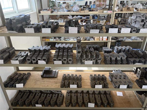 �}(c��ng)��(k��)���U