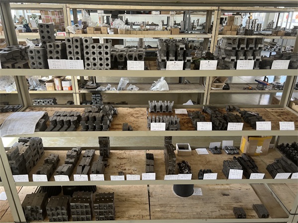 �}(c��ng)��(k��)���U